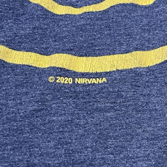 Nirvana Shirt Extra Large Blue Infamous Smiley Face Logo Nevermind Grunge 2020 - Picture 3 of 7